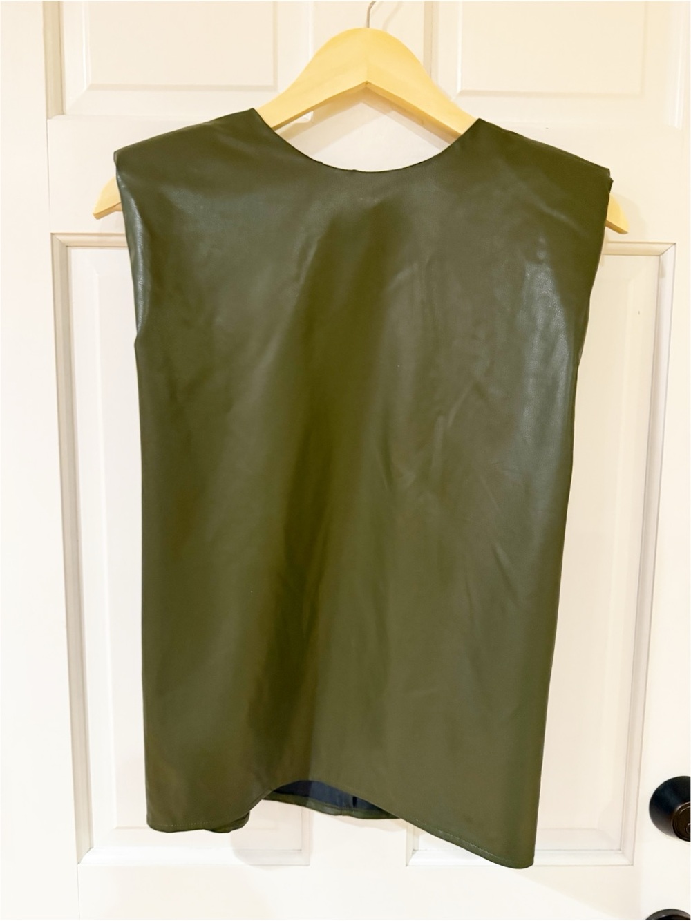 TCEC Olive Faux Leather Sleeveless Top - Size M - NWT